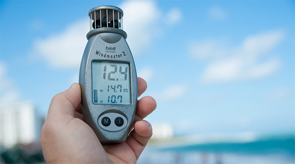 熱敏電阻傳感器在風速表中的應用原理 熱敏電阻傳感器在風速表中的應用原理